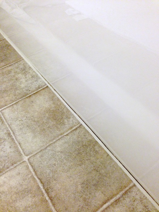 bathtub caulk separation from floor