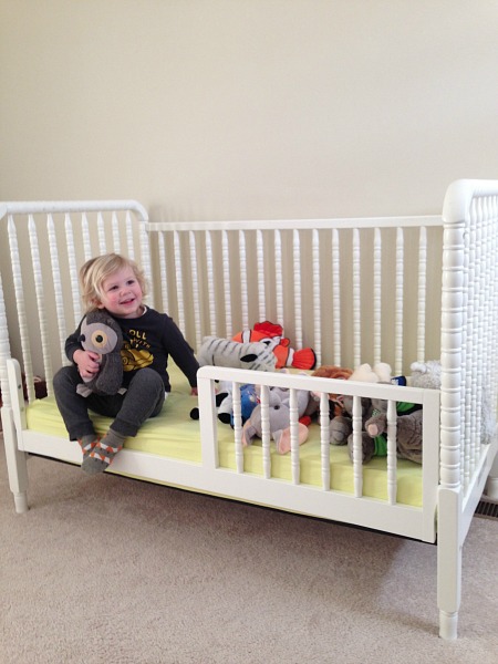 Jenny Lind toddler bed