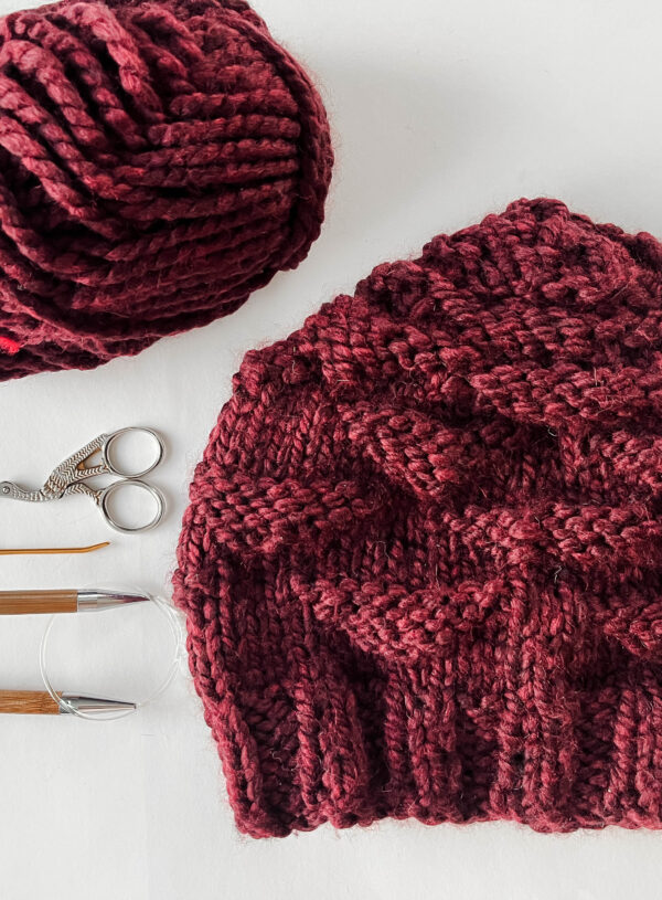 Free Knitting Pattern: Beginner Slouchy Hat Pattern!