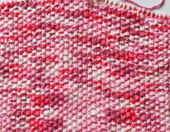 An example of seed stitch in knitting